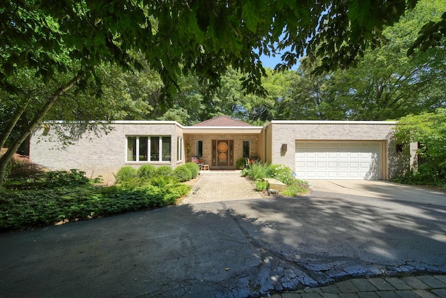 1360 W Kathmar Dr, Jackson, MI 49203 - photo 1