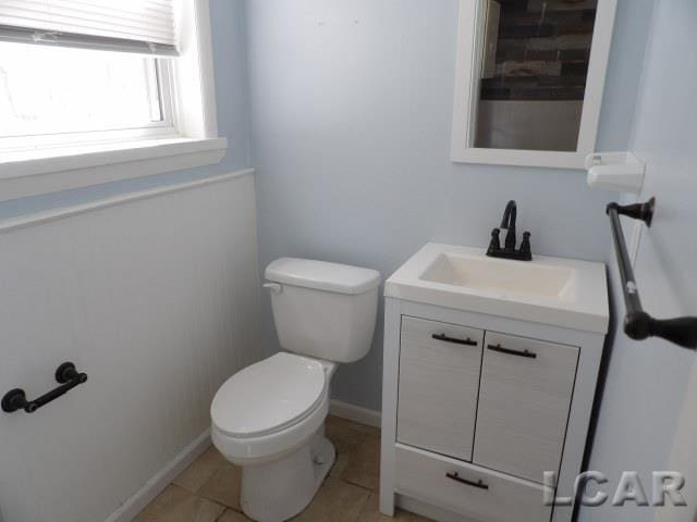 3225 W Circle Dr, Adrian, MI 49221 - photo 9