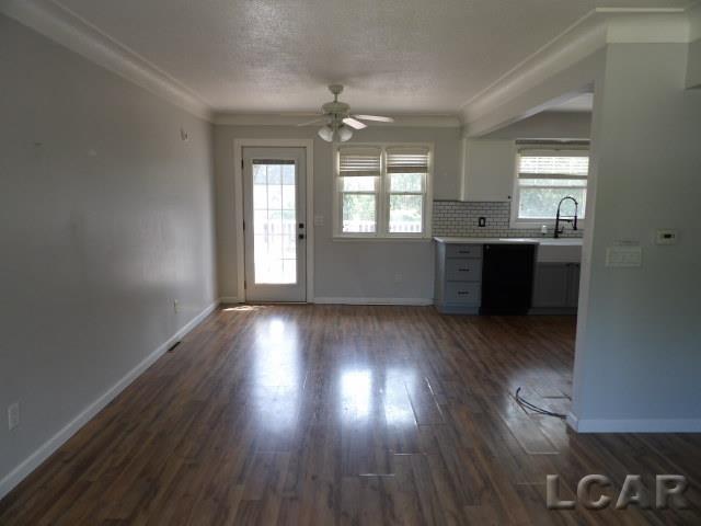 3225 W Circle Dr, Adrian, MI 49221 - photo 3