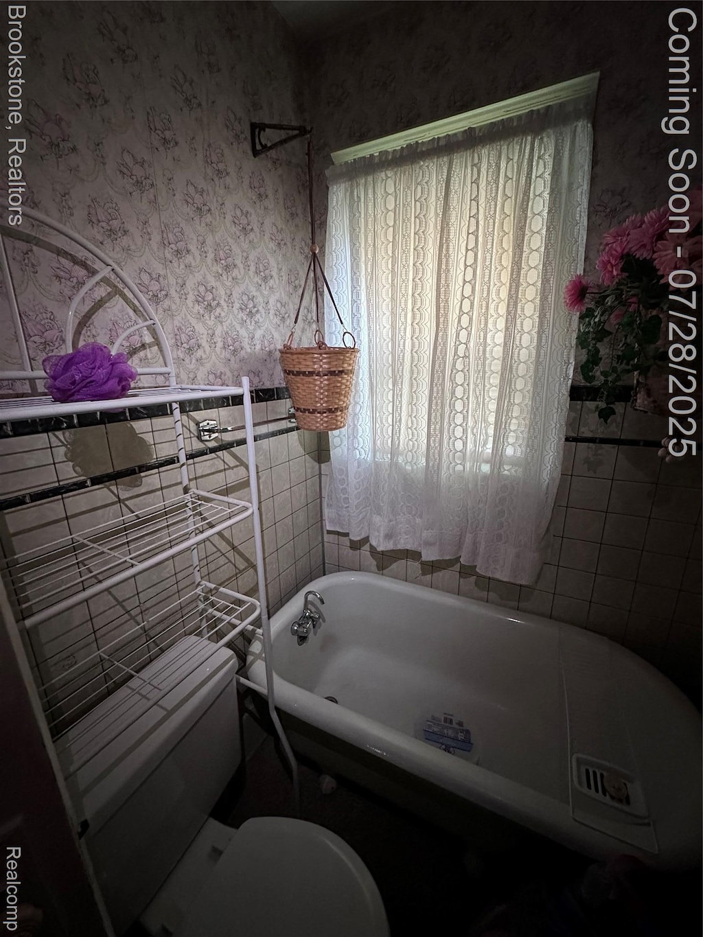 955 Paddington Ave, Flint, MI 48507 - photo 2