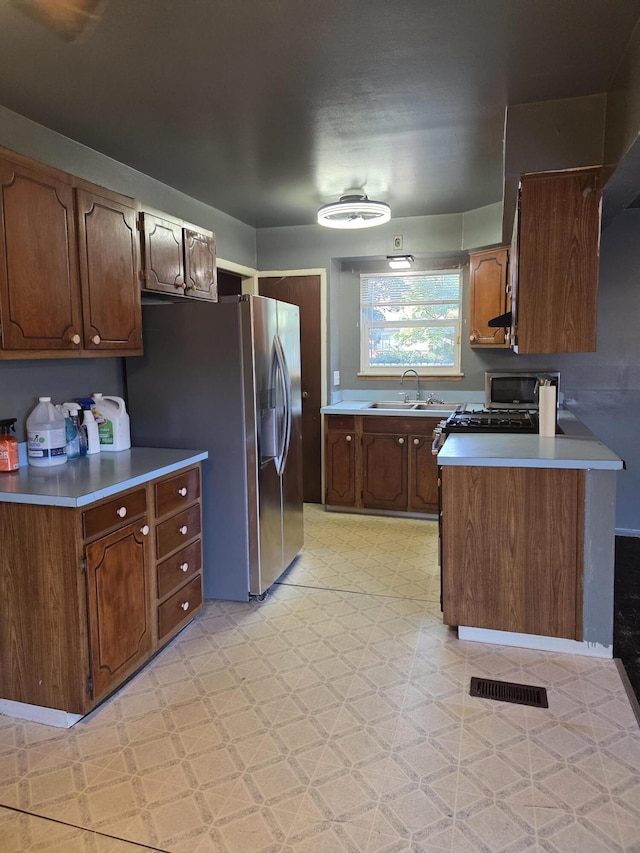 35115 Simon Dr, Clinton Township, MI 48035 - photo 3