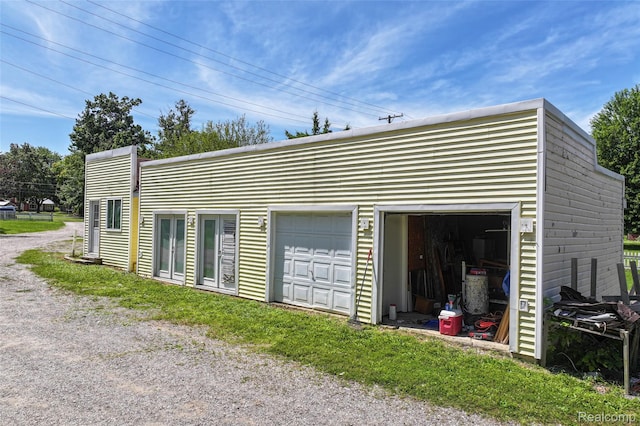 417 E Oregon St, Lapeer, MI 48446 - photo 28