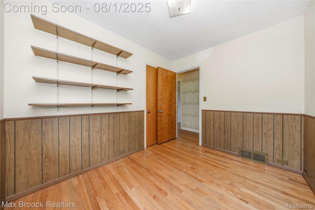 25541 Crystal Spring Ct, Farmington, MI 48336 - photo 22