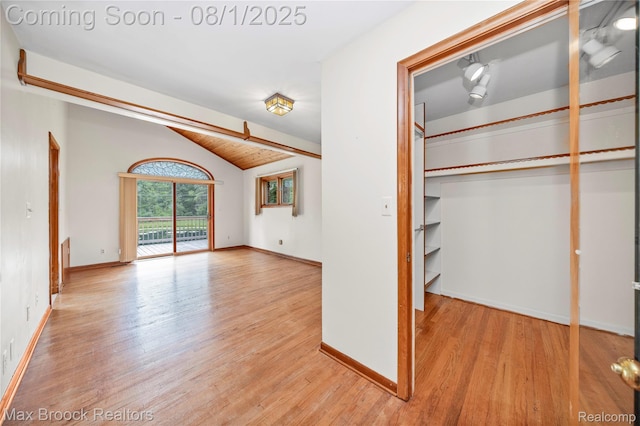 25541 Crystal Spring Ct, Farmington, MI 48336 - photo 27
