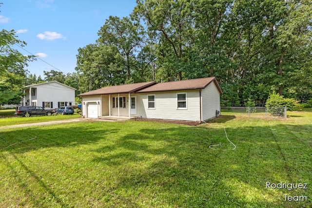 669 Jones St, Muskegon, MI 49442 - photo 1