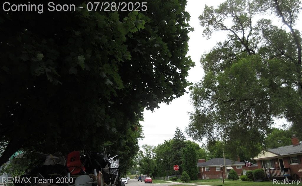 178 White St, Ecorse, MI 48229 - photo 1