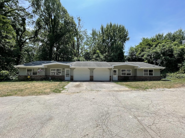 3933 Reinhardt Dr, Stevensville, MI 49127 - photo 1