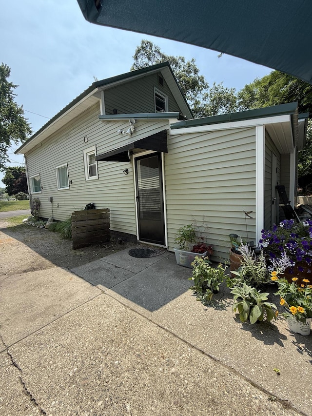 274 6th Ave, Manistee, MI 49660 - photo 5