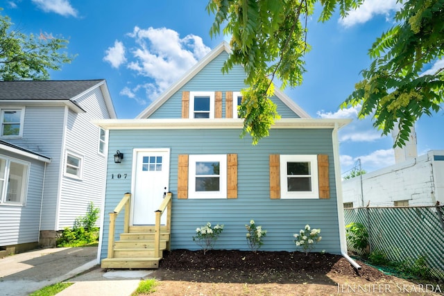 107 E Congress St, Belding, MI 48809 - photo 5