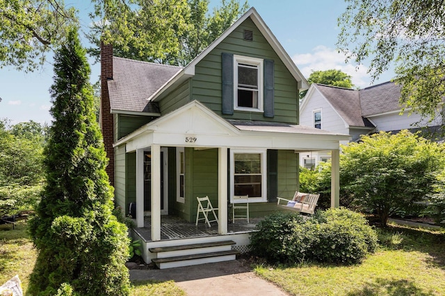 529 W Tenth St, Traverse City, MI 49684 - photo 1