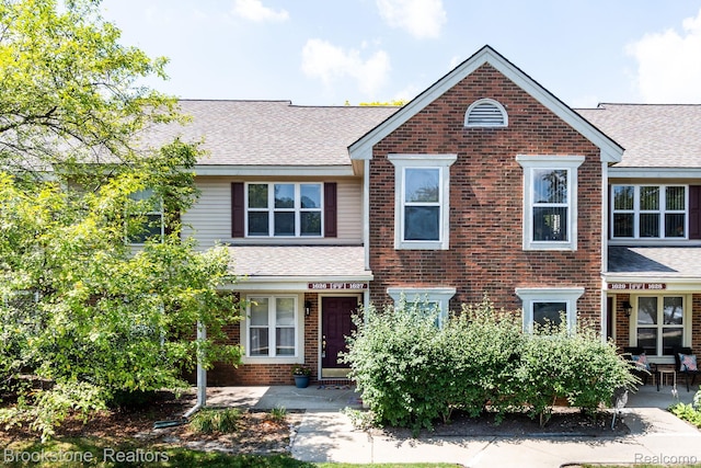 1626 Emerson Cir, Rochester Hills, MI 48307 - photo 1