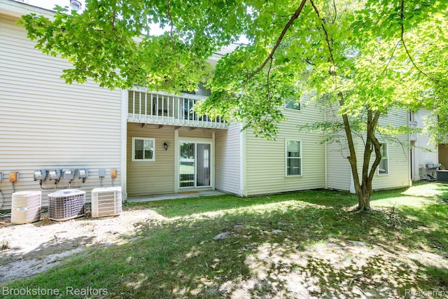 1626 Emerson Cir, Rochester Hills, MI 48307 - photo 17