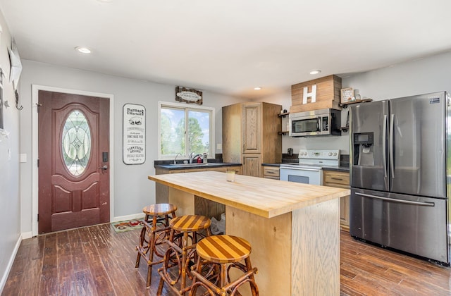 10210 W Deerfield Rd, Blanchard, MI 49310 - photo 12