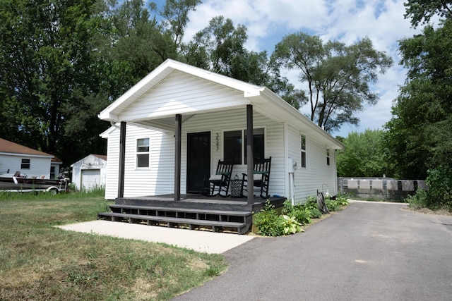 3547 N Blue Creek Rd, Benton Harbor, MI 49022 - photo 2