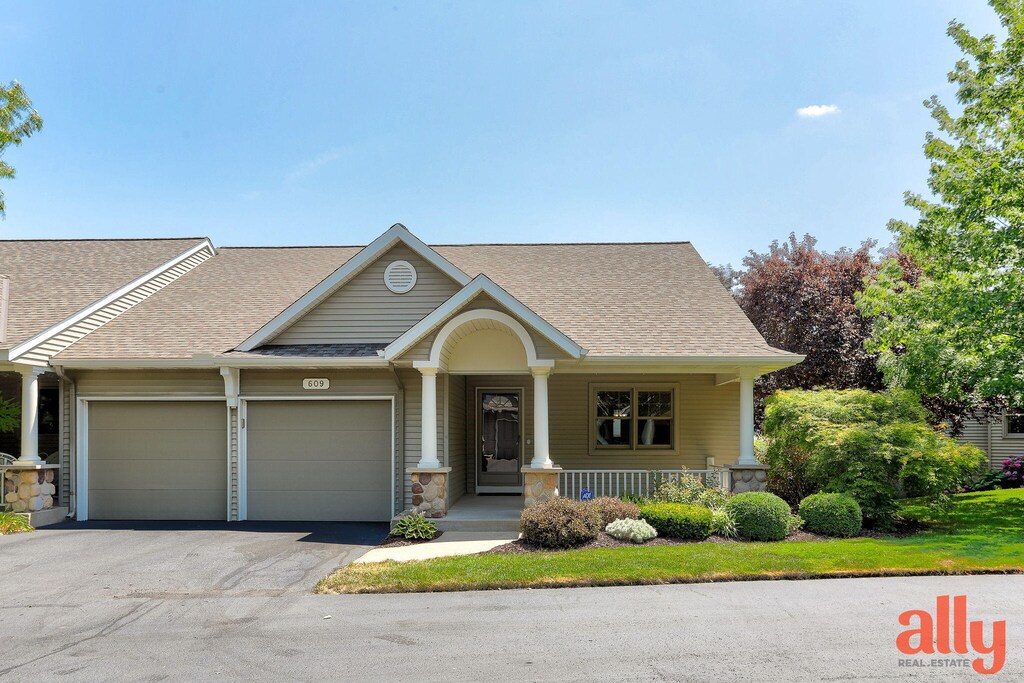 609 Melrose Dr, Holland, MI 49423 - photo 1