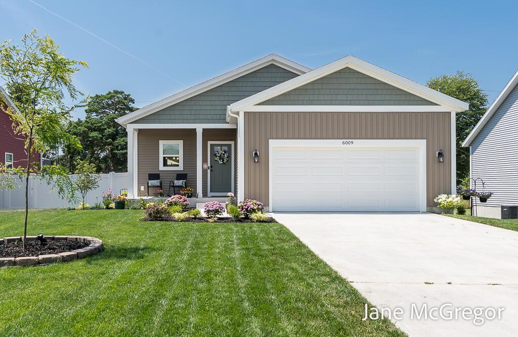 6009 N Bear Den Trl, Muskegon, MI 49444 - photo 1