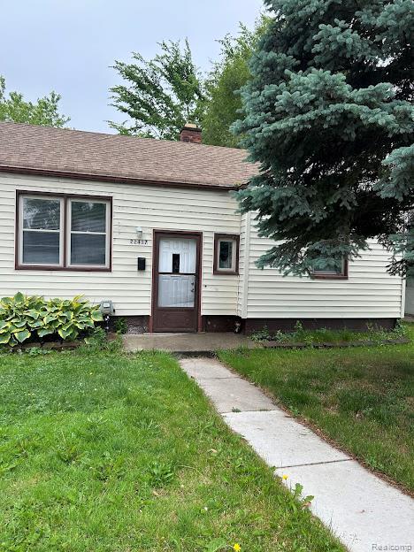 22417 Beechwood Ave, Eastpointe, MI 48021 - photo 1