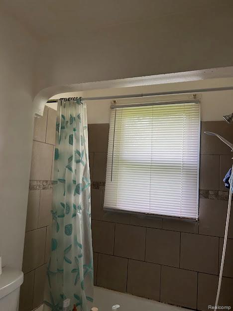 22417 Beechwood Ave, Eastpointe, MI 48021 - photo 8
