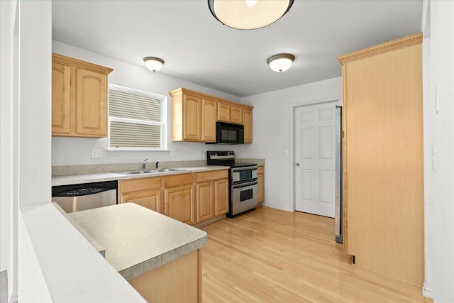 462 Woodhaven Dr, Michigan, MI 48390 - photo 13
