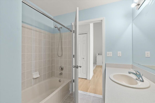 462 Woodhaven Dr, Michigan, MI 48390 - photo 20