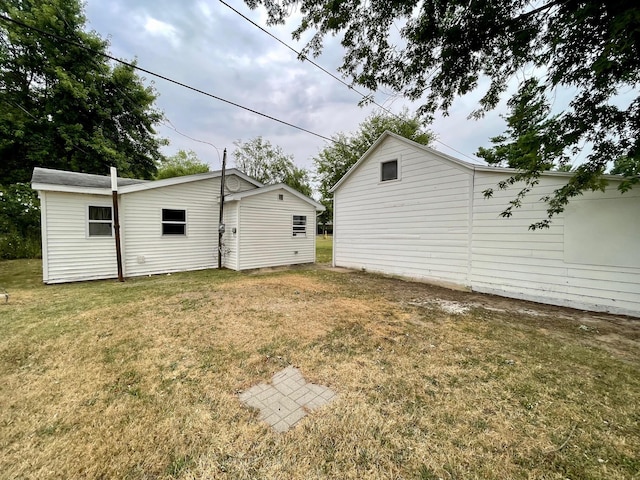 643 S Grant Ave, Three Rivers, MI 49093 - photo 30