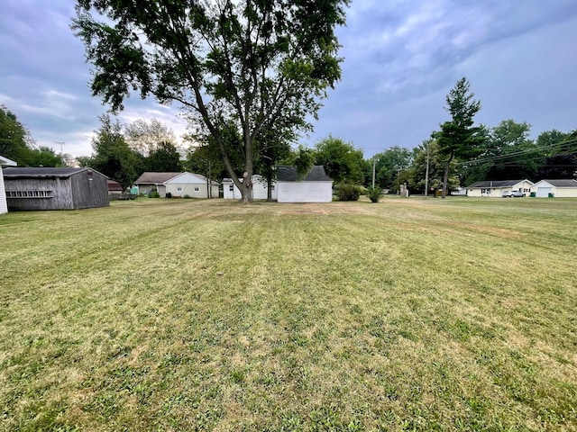 643 S Grant Ave, Three Rivers, MI 49093 - photo 32