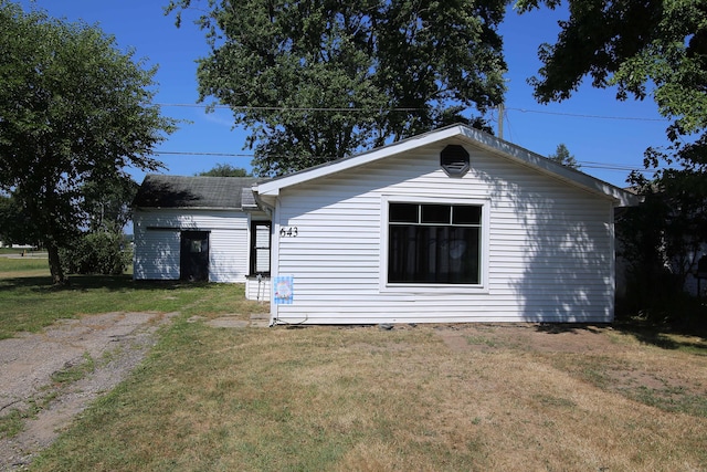 643 S Grant Ave, Three Rivers, MI 49093 - photo 27