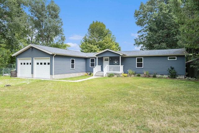 1015 Old Leake Ct, Holly, MI 48442 - photo 1