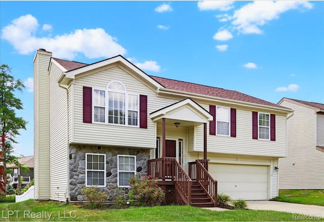 2739 Moosewood Dr, Waterford, MI 48329 - photo 1