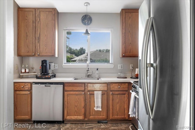 2739 Moosewood Dr, Waterford, MI 48329 - photo 12