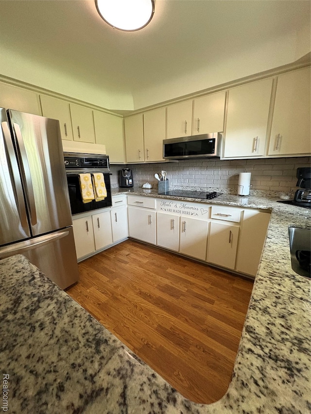 21100 Martin Rd, Saint Clair Shores, MI 48081 - photo 5