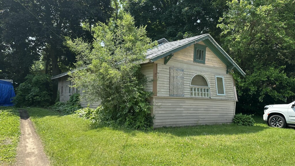 133 Harris St, Battle Creek, MI 49037 - photo 1