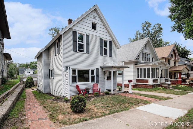 1025 Tamarack Ave NW, Grand Rapids, MI 49504 - photo 1