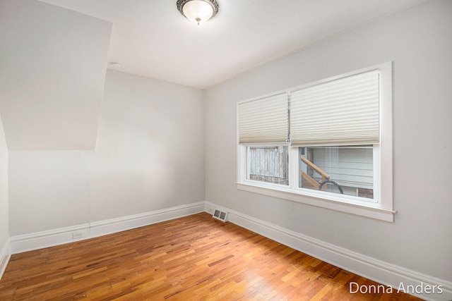1025 Tamarack Ave NW, Grand Rapids, MI 49504 - photo 16