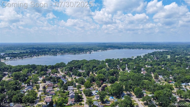 445 Lakeside Dr, Waterford, MI 48328 - photo 36