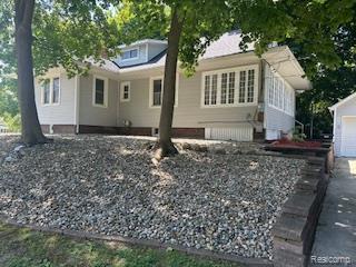 1536 W Genesee St, Lapeer, MI 48446 - photo 4