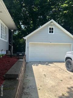 1536 W Genesee St, Lapeer, MI 48446 - photo 13