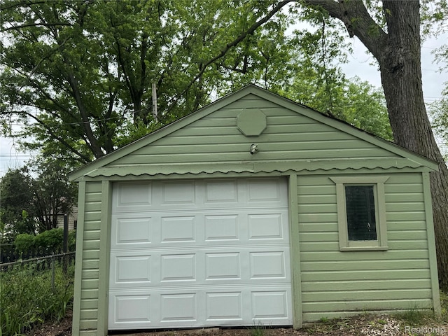 18790 Kingsville St, Harper Woods, MI 48225 - photo 16