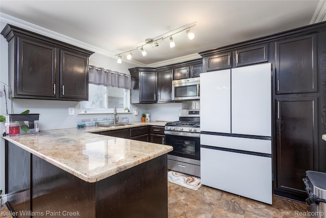 12403 N York Dr, Sterling Heights, MI 48313 - photo 3