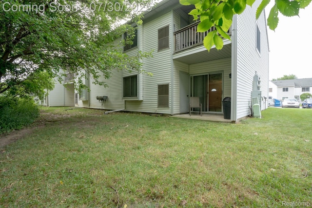 62 Rosebud Ln, Mount Clemens, MI 48043 - photo 2