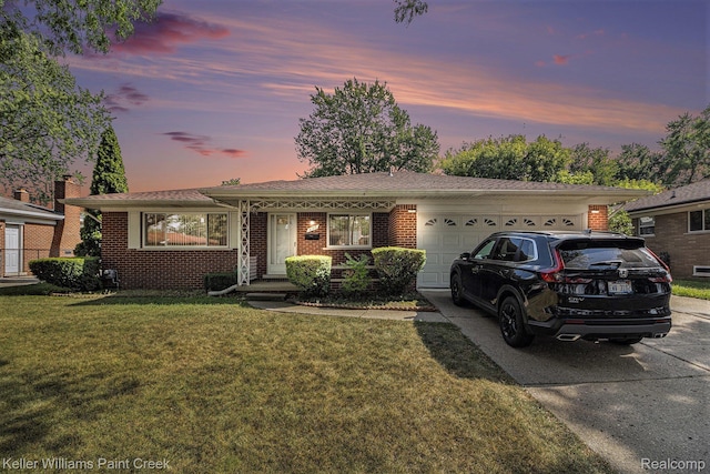 8160 Busch St, Center Line, MI 48015 - photo 2