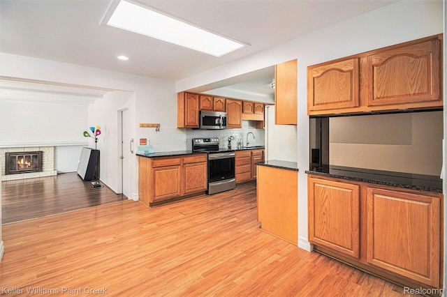 8160 Busch St, Center Line, MI 48015 - photo 7