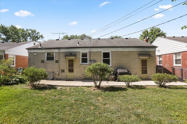 20871 Van Antwerp St, Harper Woods, MI 48225 - photo 24