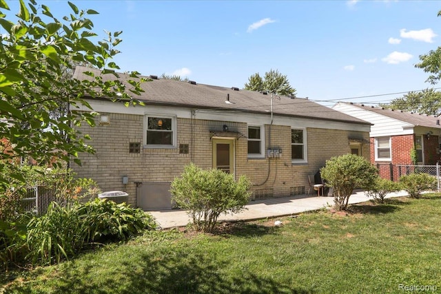 20871 Van Antwerp St, Harper Woods, MI 48225 - photo 25