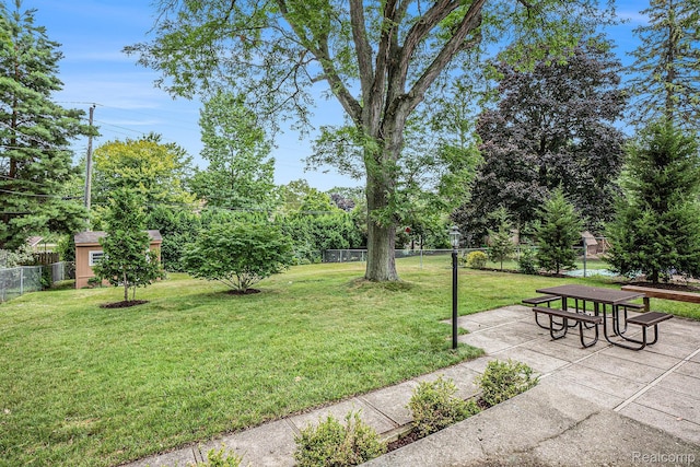 2120 Laurome Dr, Royal Oak, MI 48073 - photo 26