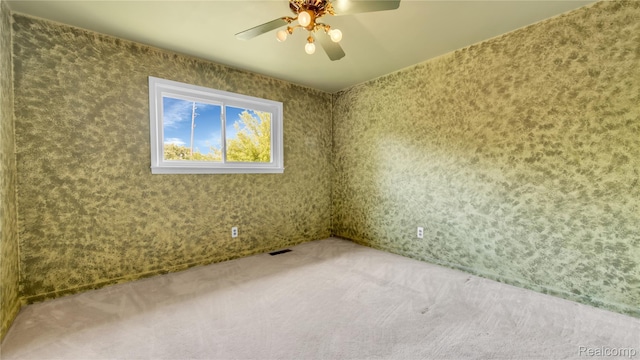 165 Lisa Ct, White Lake, MI 48386 - photo 22