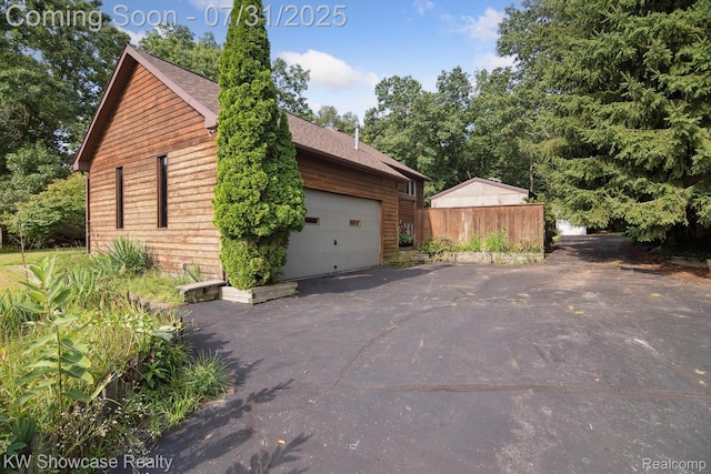 11858 Earl St, Pinckney, MI 48169 - photo 4