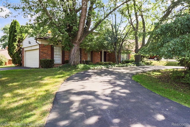 5349 Greenbriar Dr, West Bloomfield, MI 48323 - photo 3