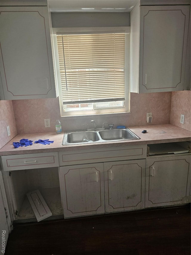 17308 Pinehurst St, Dearborn, MI 48221 - photo 13