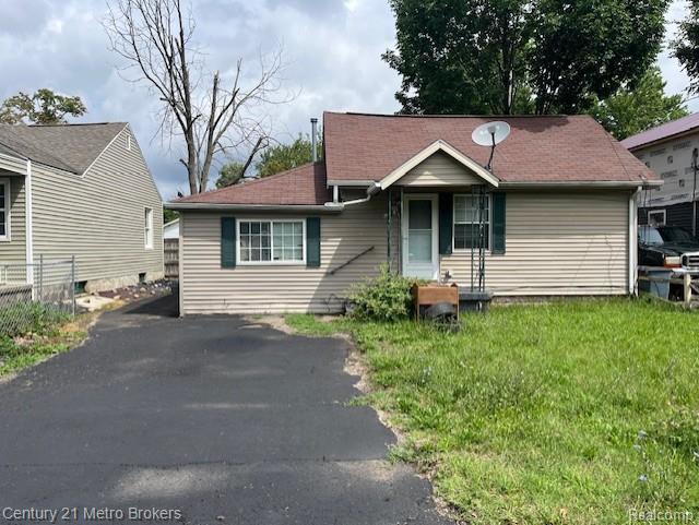 1329 E Decamp St, Burton, MI 48529 - photo 1
